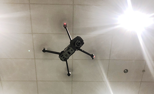 MAVIC ZOOM 室内ドローン