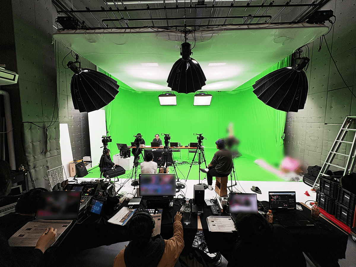 【ライブ配信スタジオ】ゲーム実況やゲームアプリ番組に最適なクロマキー撮影スタジオ