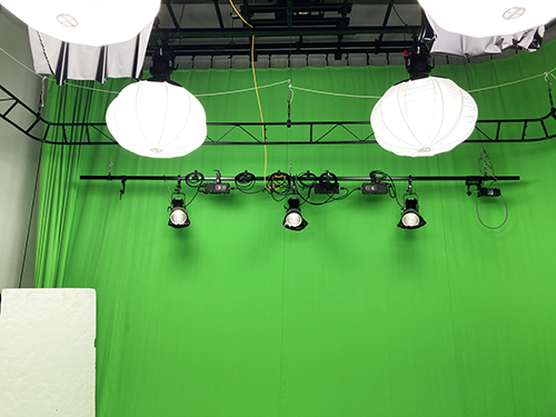 Aputure 600d+Aputure Light Dome II